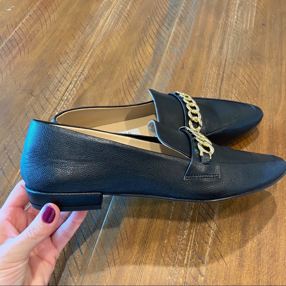 NEW STEVEN New York Gold Chain Loafer - Picture 6 of 7